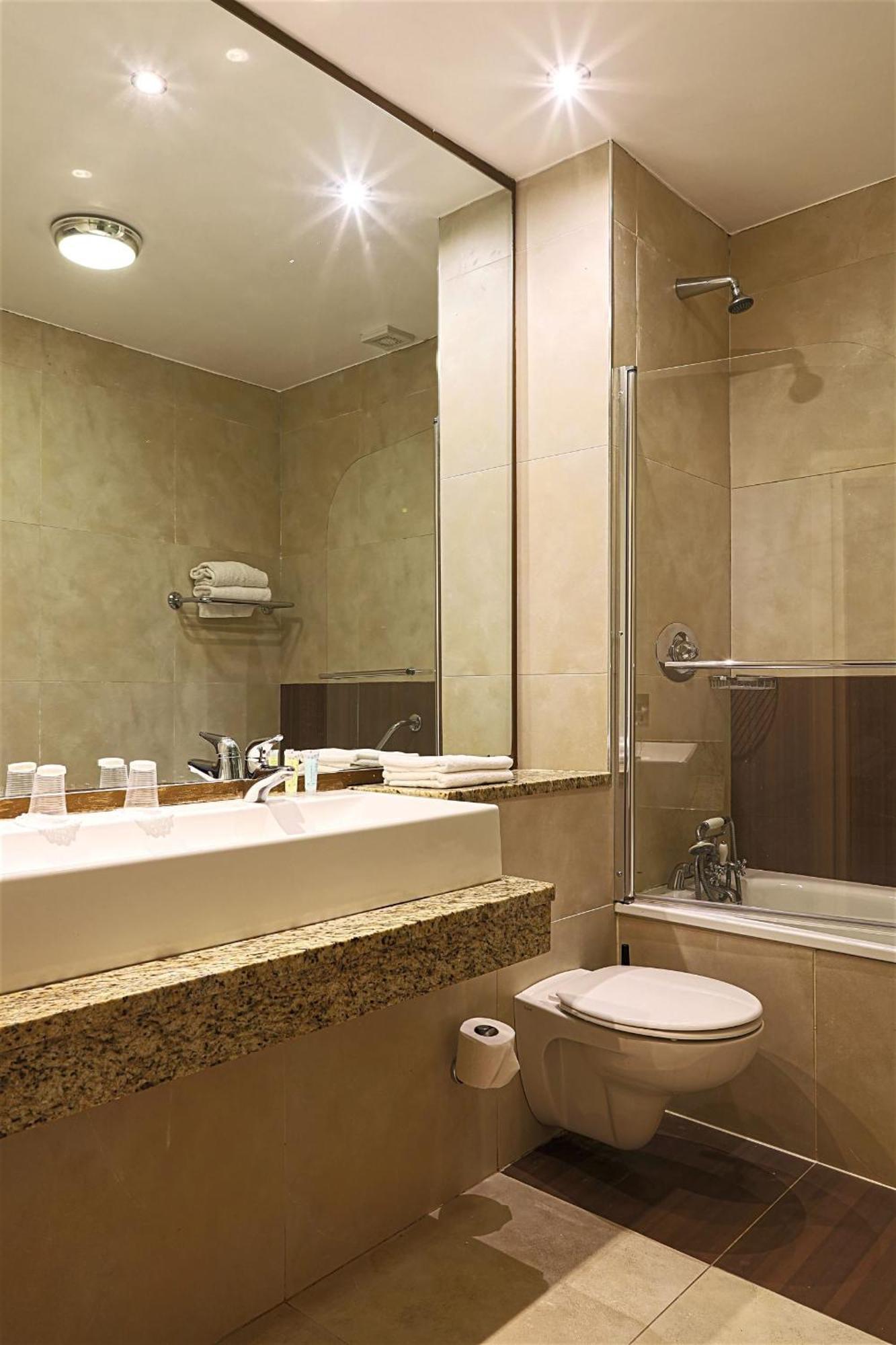 Westport Country Lodge Hotel Extérieur photo